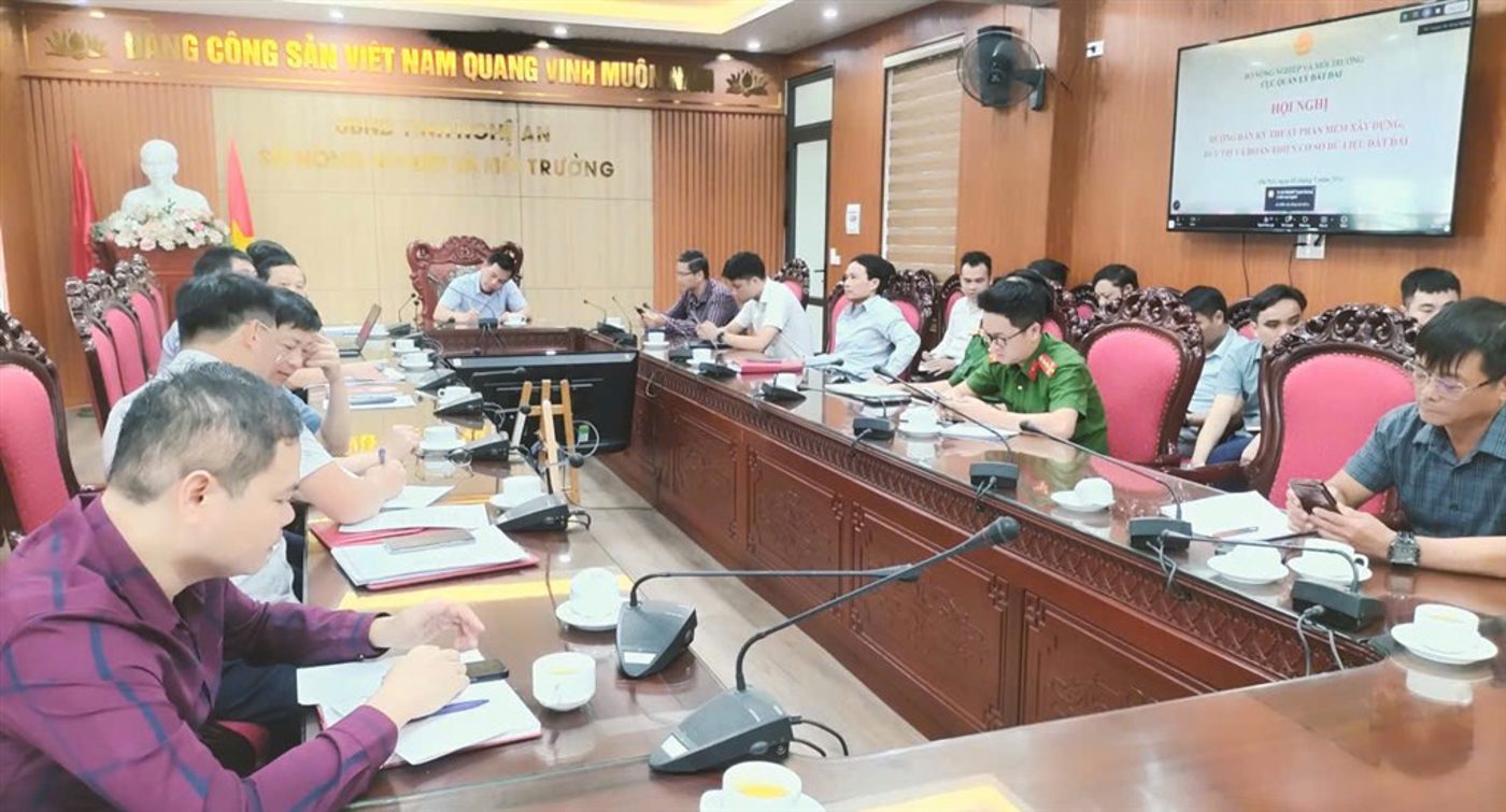 Sở Nông nghiệp và Môi trường tham dự Hội nghị trực tuyến về hướng dẫn kỹ thuật phần mềm xây dựng, duy trì và hoàn thiện cơ sở dữ liệu đất đai