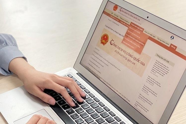 Đẩy mạnh dịch vụ công trực tuyến toàn trình và chiến dịch cắt giảm thủ tục hành chính ngành dọc