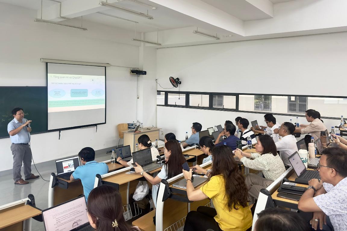 Nâng cao năng lực số cho cán bộ – giải pháp căn cơ cho chuyển đổi số